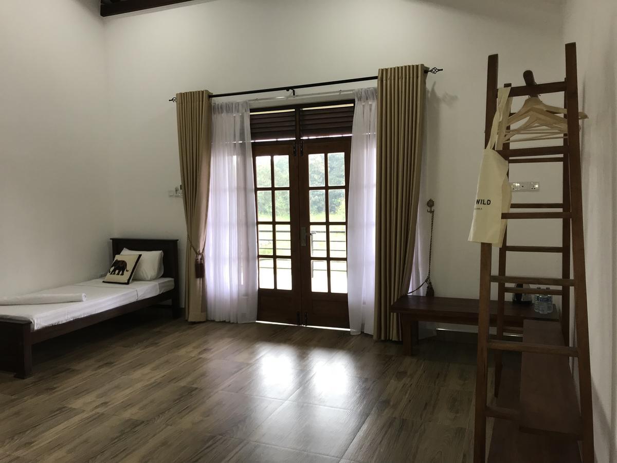 Hotel Into The Wild Sigiriya Exterior foto